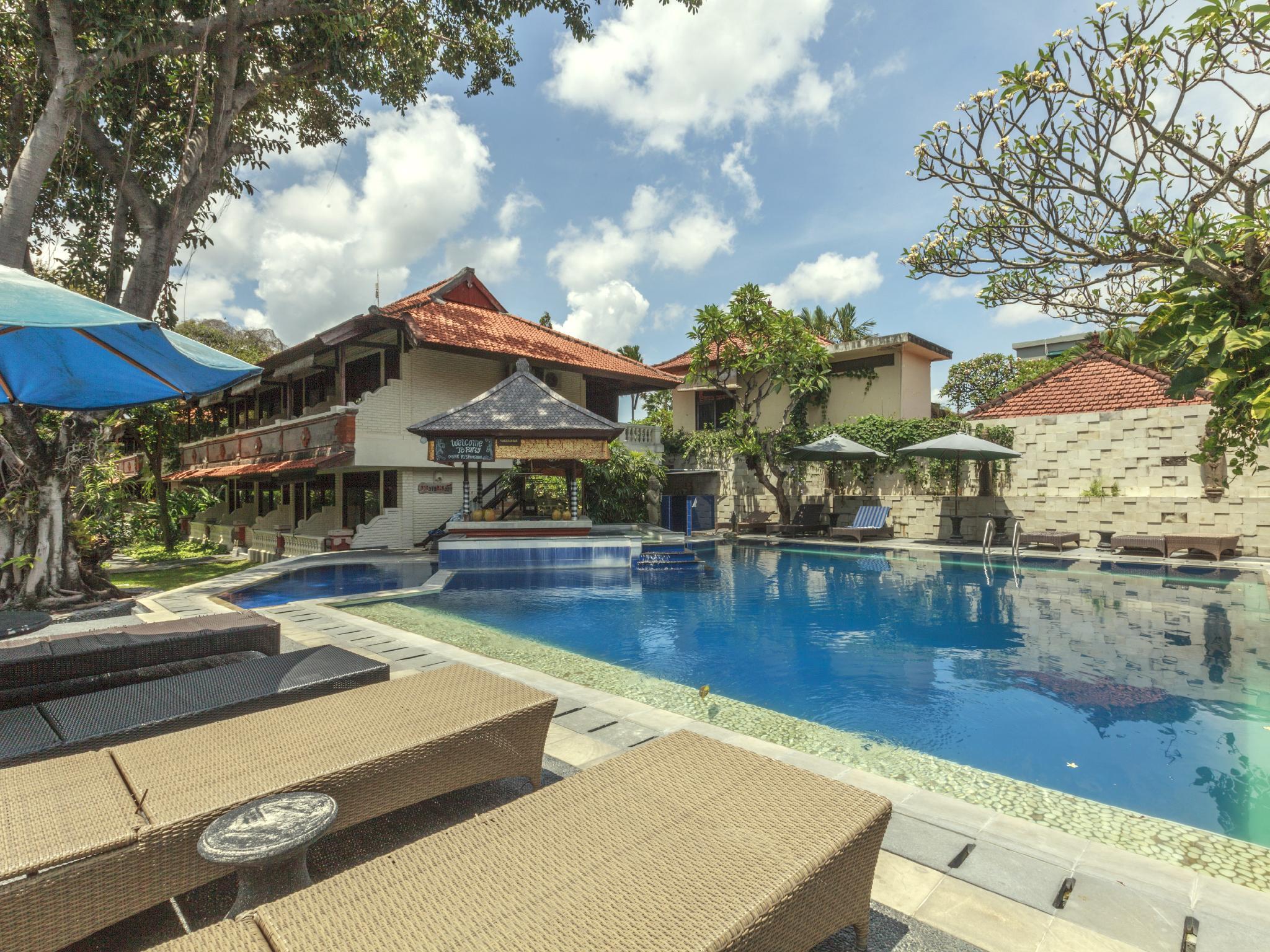 The Taman Ayu Hotel Seminyak Exterior foto